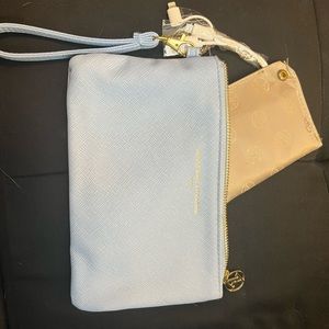 Adrienne Vittadini BABY BLUE Wristlet with a built in wireless charger